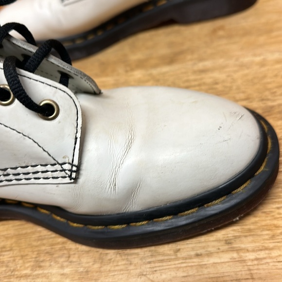 Dr Martens men’s size 8 ladies size 9 worn but in great condition - Picture 9 of 16